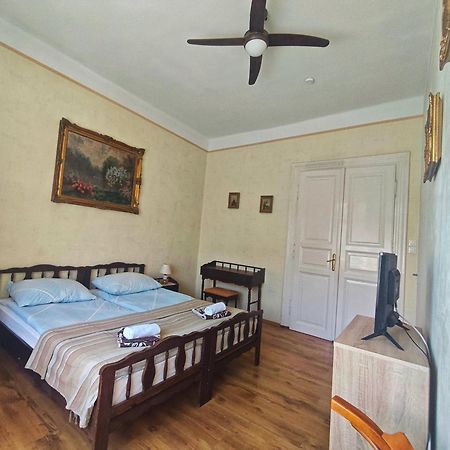 Illés Vendégház Keszthely Extérieur photo