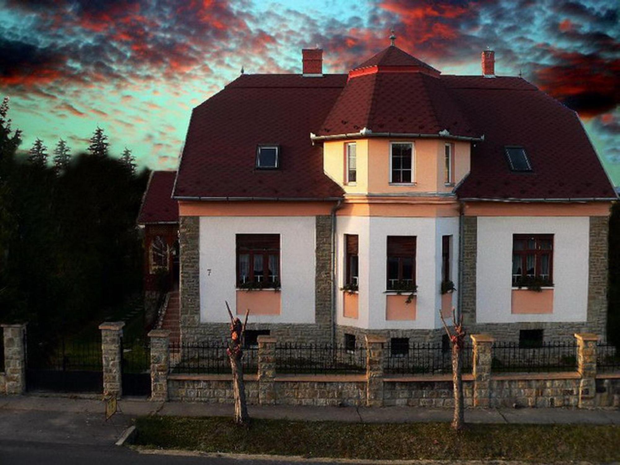Illés Vendégház Keszthely Extérieur photo
