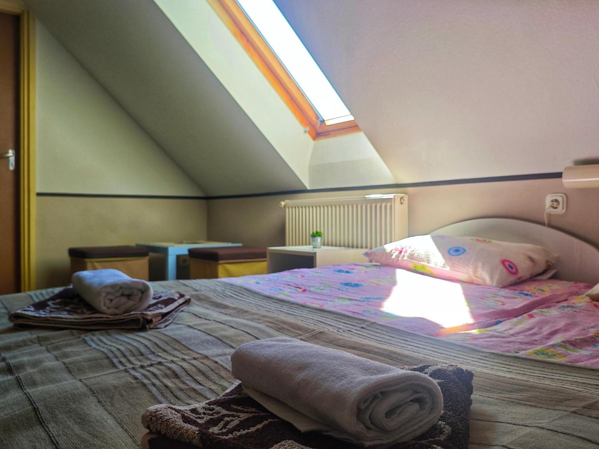 Illés Vendégház Keszthely Extérieur photo