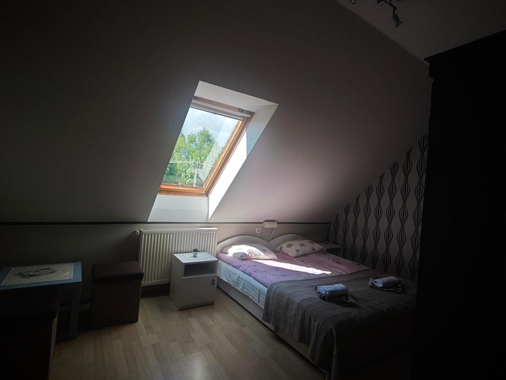 Illés Vendégház Keszthely Extérieur photo