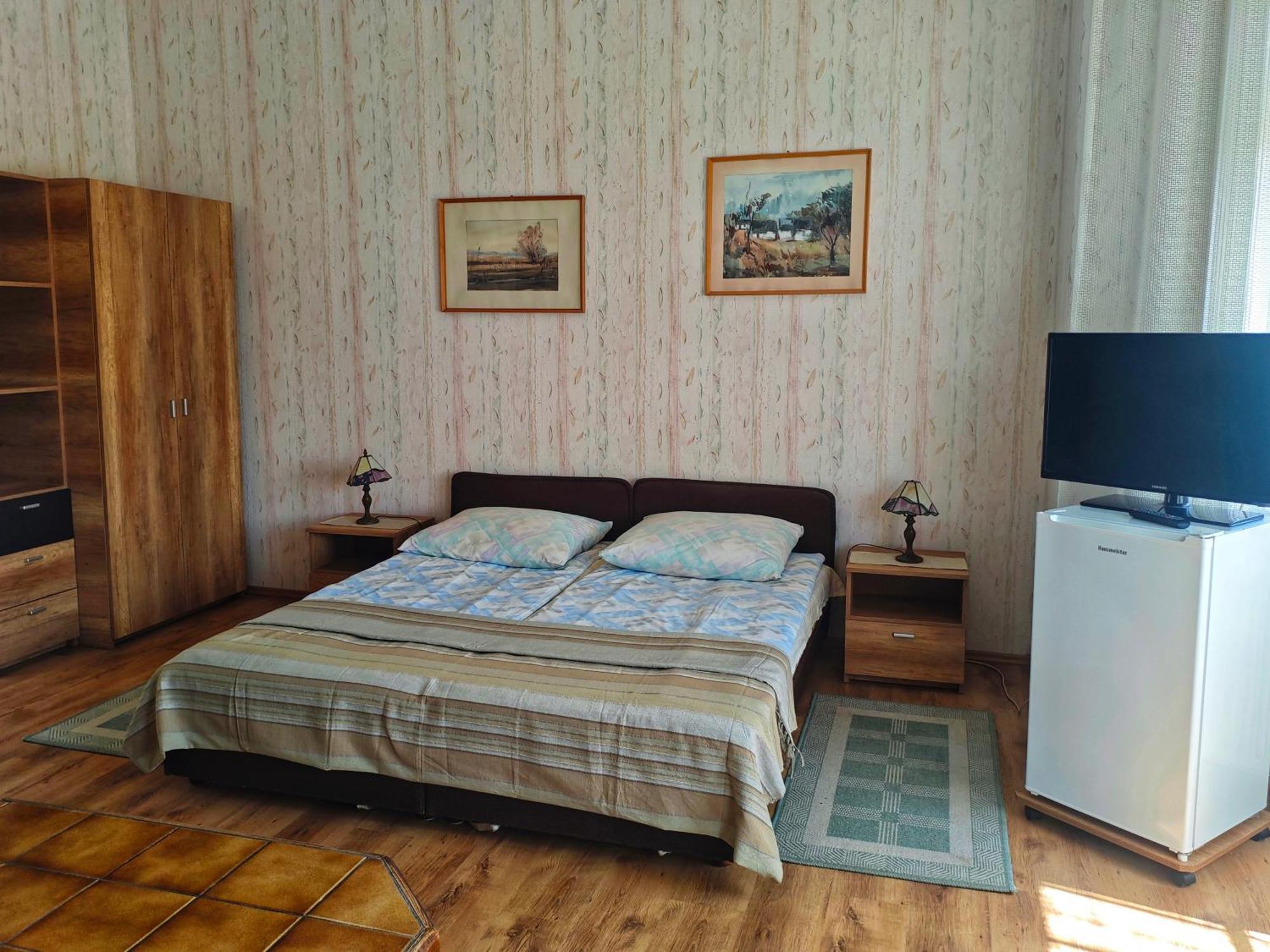 Illés Vendégház Keszthely Extérieur photo