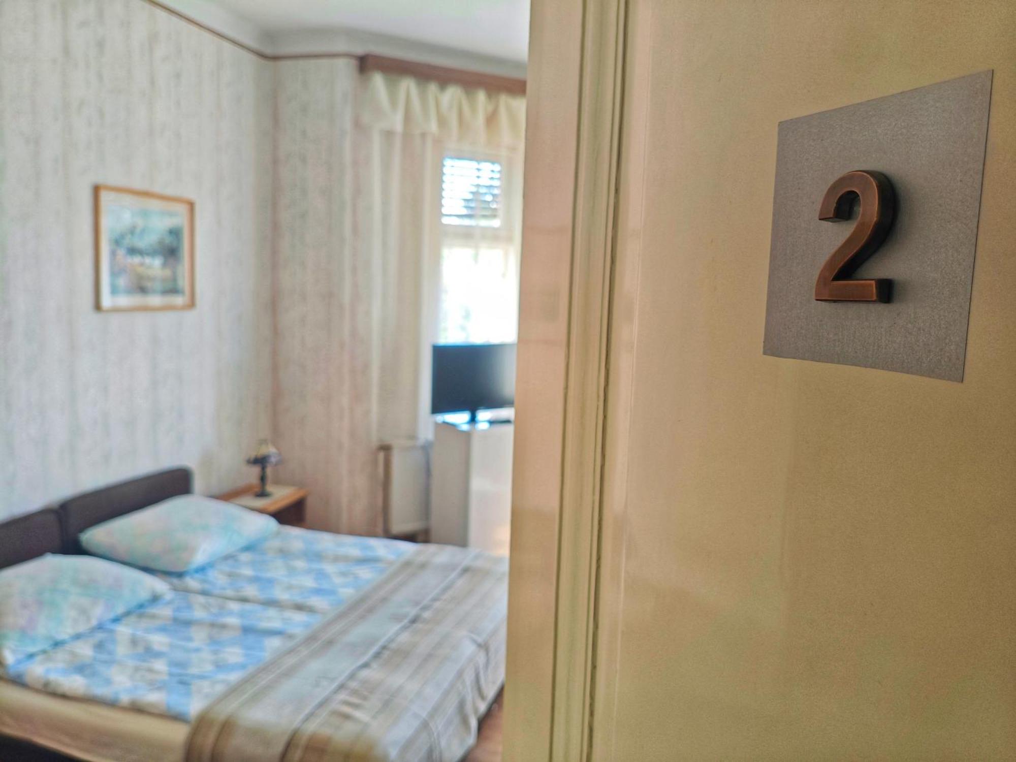 Illés Vendégház Keszthely Extérieur photo