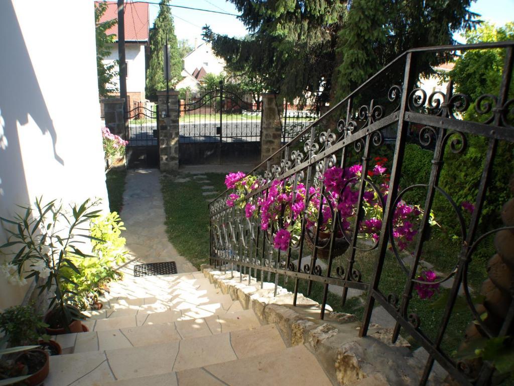 Illés Vendégház Keszthely Extérieur photo